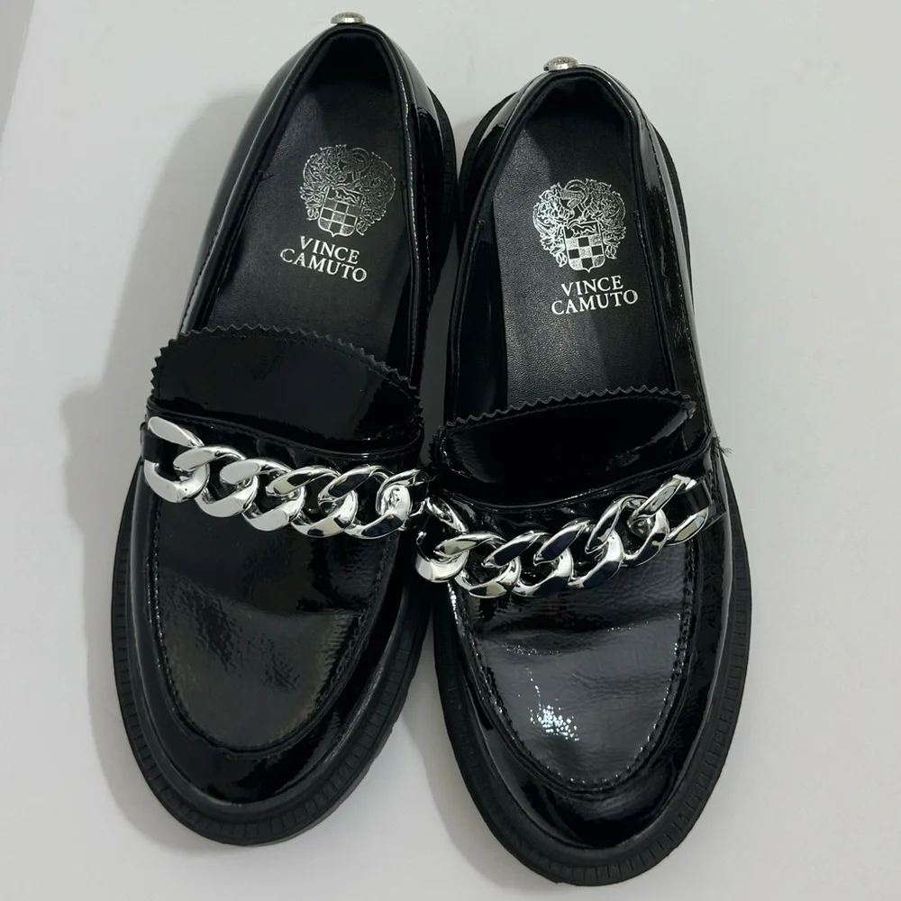 Vince Camuto || black Dakota Loafer -size 4 1/2 Youth